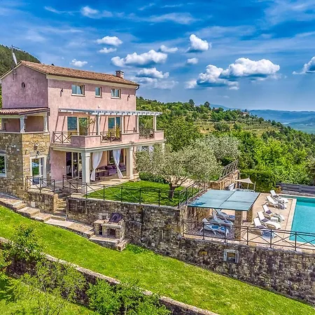 Over The Hiltop Villa Bencani
